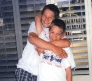 Former NFL brothers Geoff and Mitch Schwartz in their youth